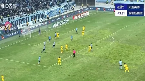 董路炮轰中超争议判罚：国安获点球判罚令人笑掉大牙