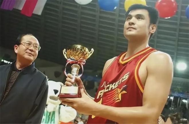 中场核心在 中场核心在